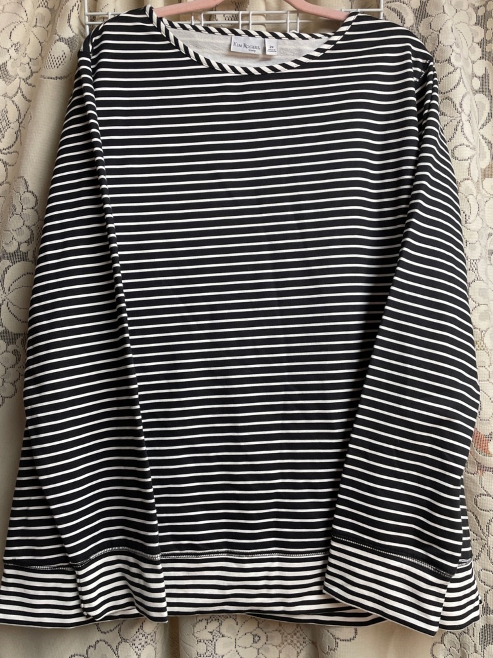 Kim Rogers Black and White Pullover 2X. NWT